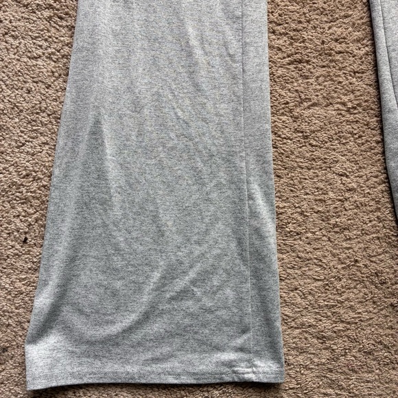 Gray Long Sleeve Top and Pants Set - Picture 11 of 16